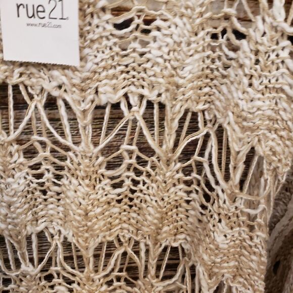 "Rue 21" Woman's tan Knitted Holly cardigan sweater Size: small/med NWT - Picture 5 of 10